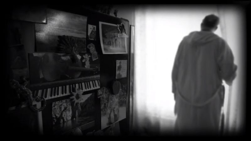 Fradoval reste à la maison – mais prépare ses concerts