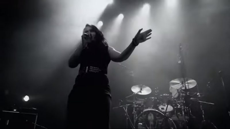 Un petit live avant le retour à la « life »…