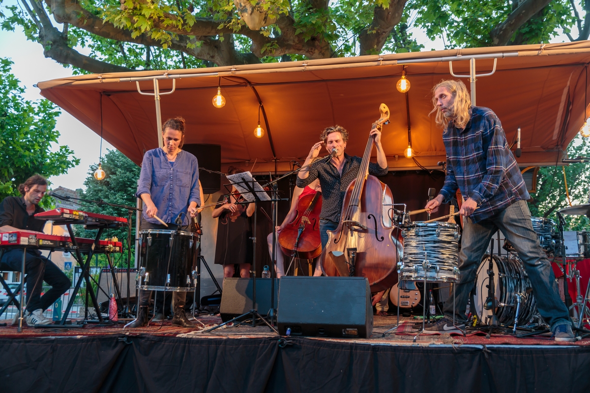 Des Fourmis dans les mains et du baume au cœur