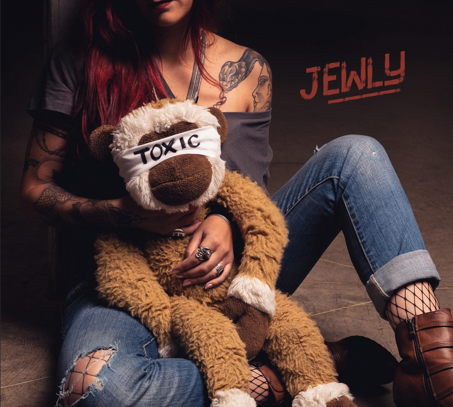 Toxic : Un troisième album pour Jewly !