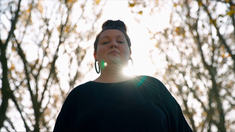 Mathilde nous dévoile son Hymne des femmes