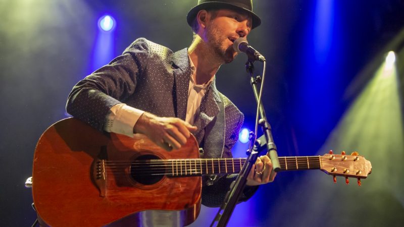 Single : Charlie Winston – Algorithm