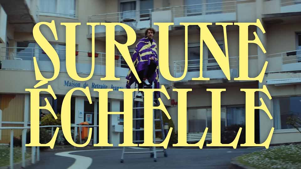 MPL est Sur Une Échelle