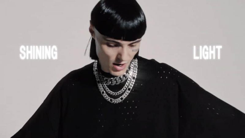 Aime Simone : Shining Light [CLIP]