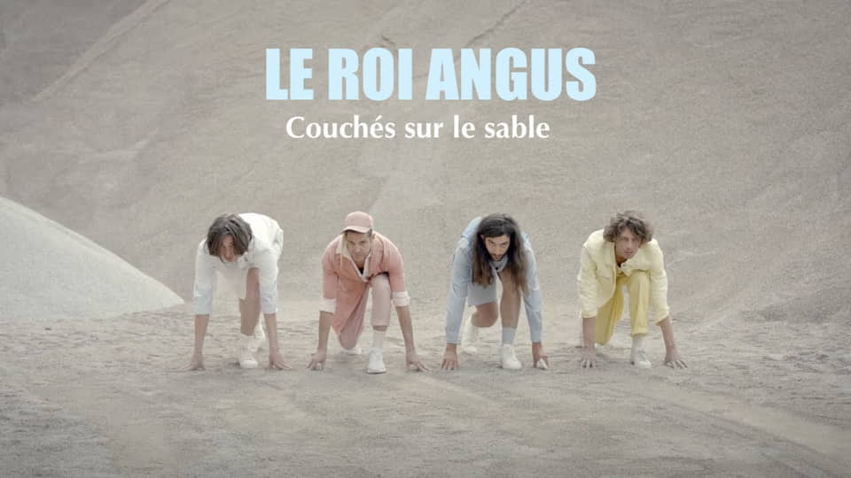 Le Roi Angus : Couchés sur le sable [CLIP]