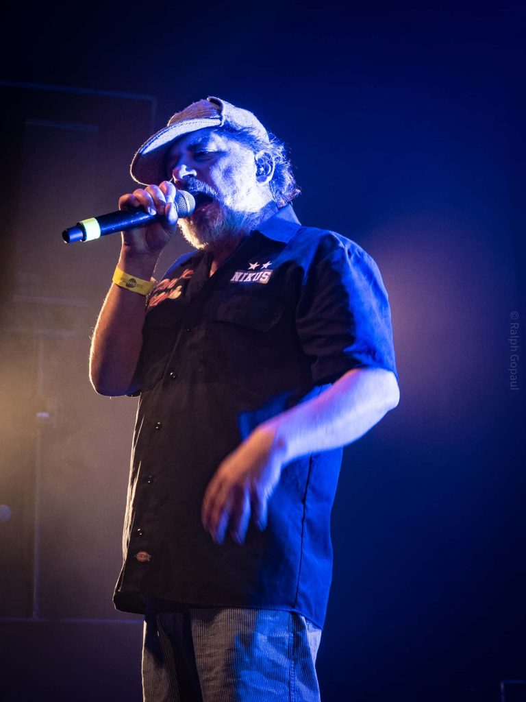 Nikus Pokus lors du concert Svinkels + Ultramoule au Transbordeur le 14 décembre 2022