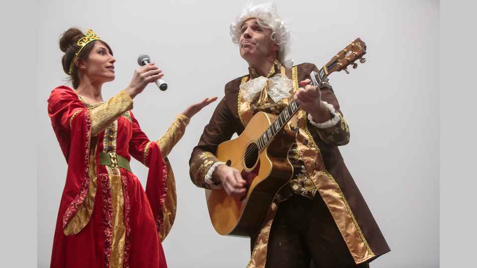 BD, clips et chansons avec Et bien chantez maintenant