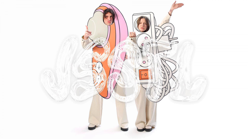 Charlotte Fever : Je suis sous ton lit [CLIP]