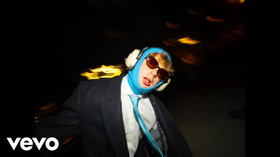 Johnny Jane : Normal [CLIP]