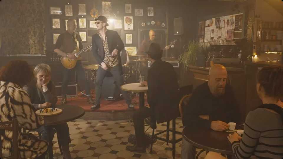 Clip : Le Baratin de la joie – Yaourt à la fraise