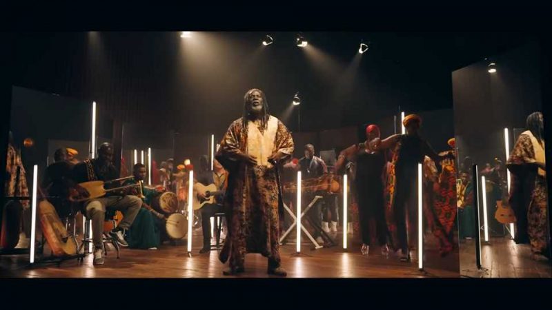 Clip : Tiken Jah Fakoly – Arriver à rêver