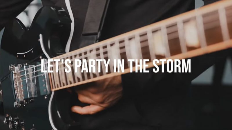 Face 2 Fake : Let’s party in the storm [CLIP]