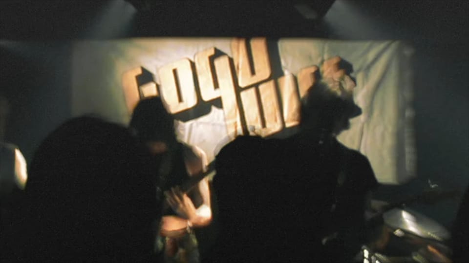 GOGOJUICE : Knock, knock, knock. [CLIP]