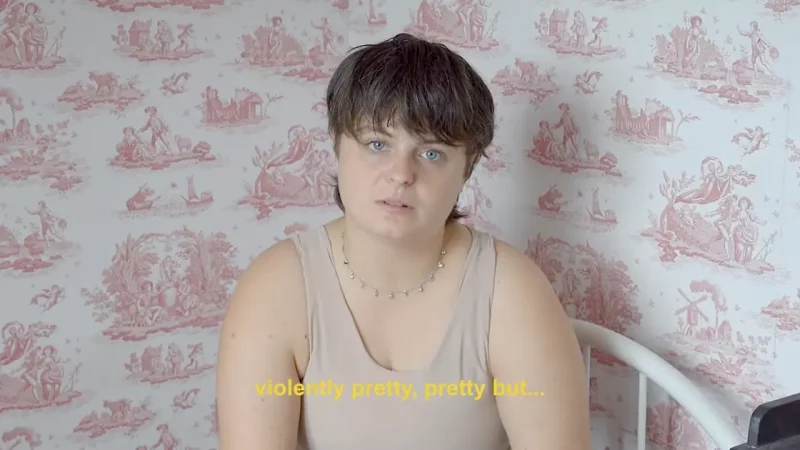 Maddy Street présente Violently Pretty