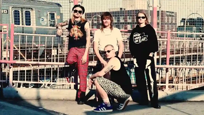 Pogo Car Crash Control : Don’t Get Sore [CLIP]