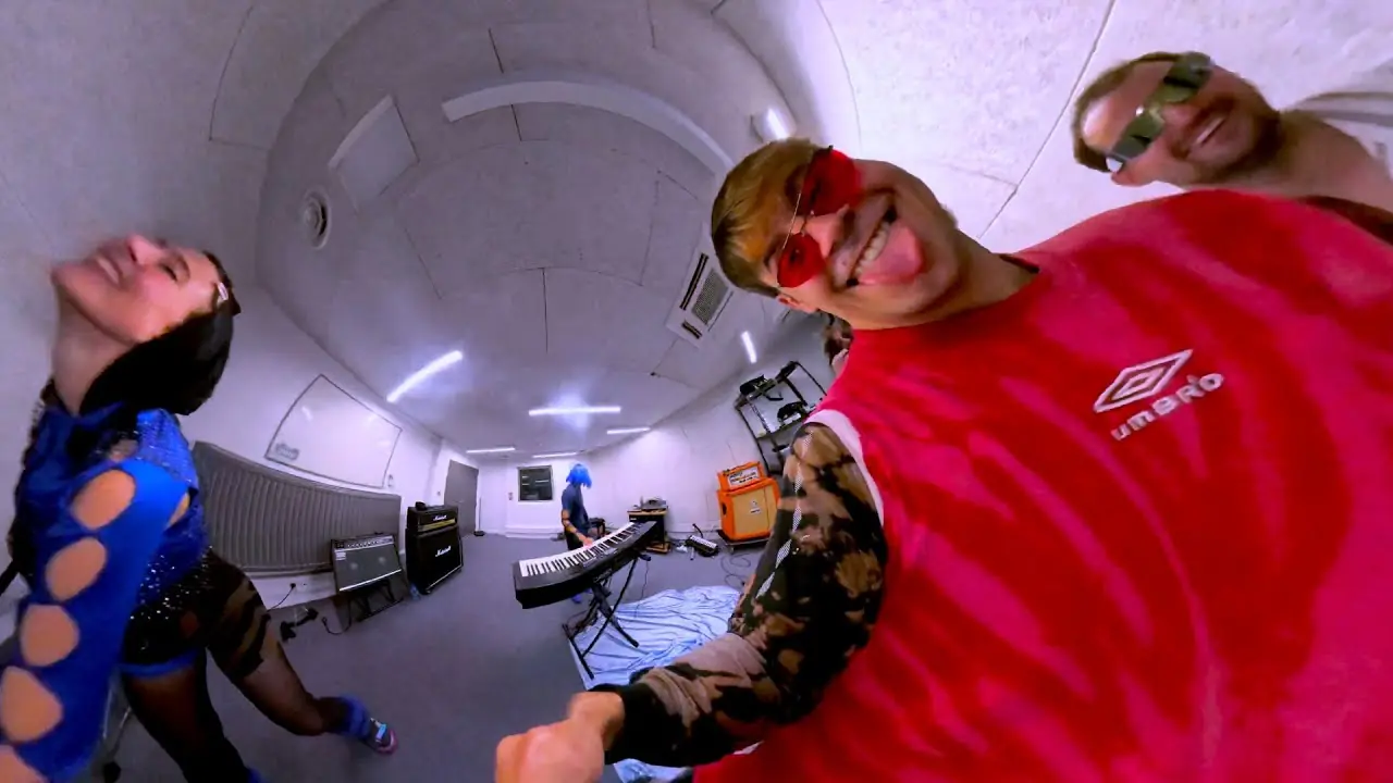 Écran Total : Moki Remix