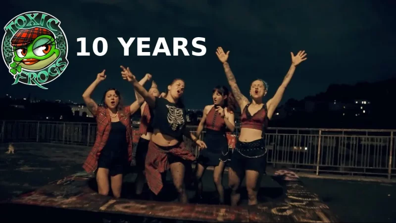 Toxic Frogs : 10 Years